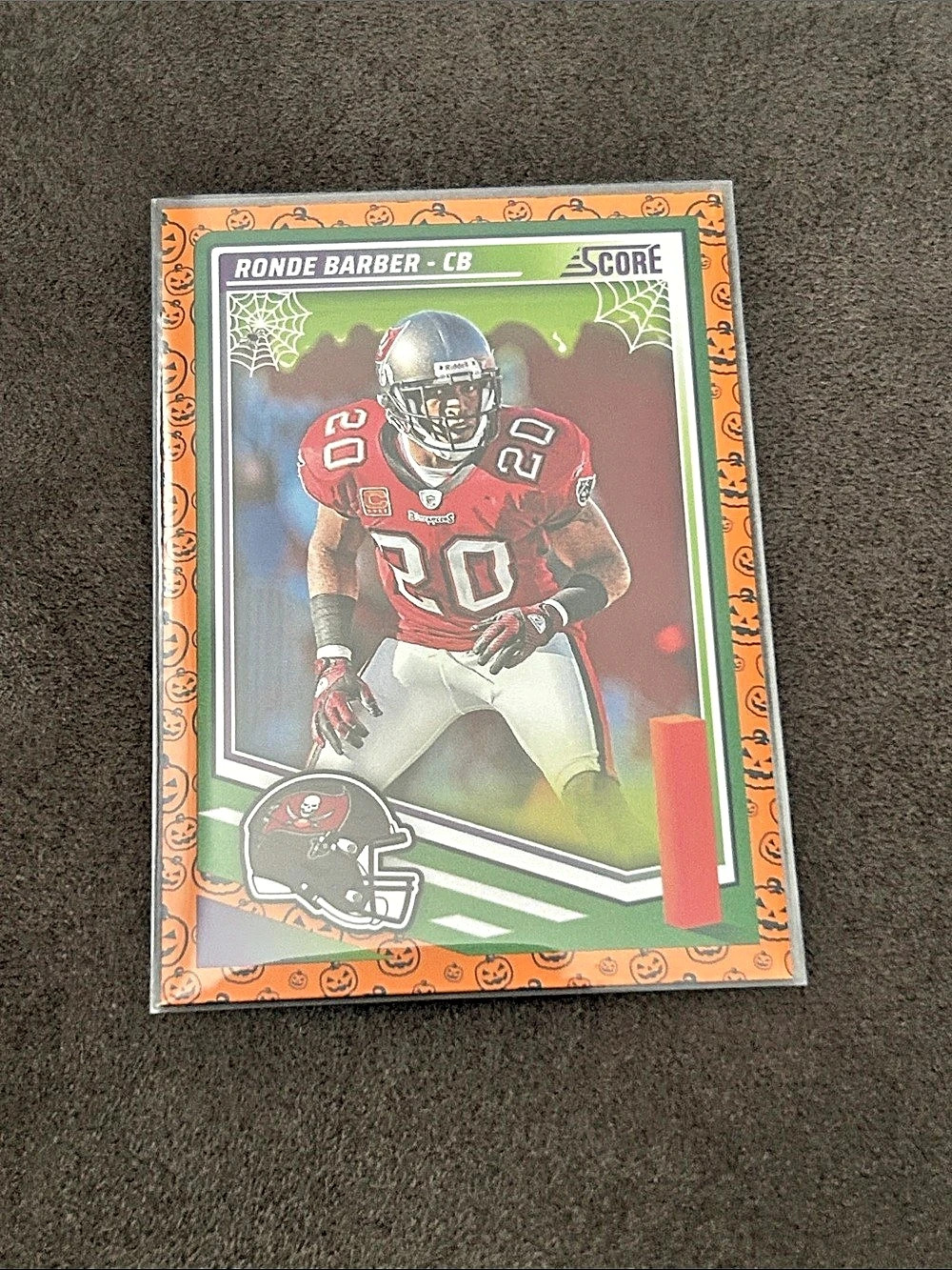 Panini 2025 Panini Score-A-Treat Ronde Barber Pumpkin Football Card #298 2025